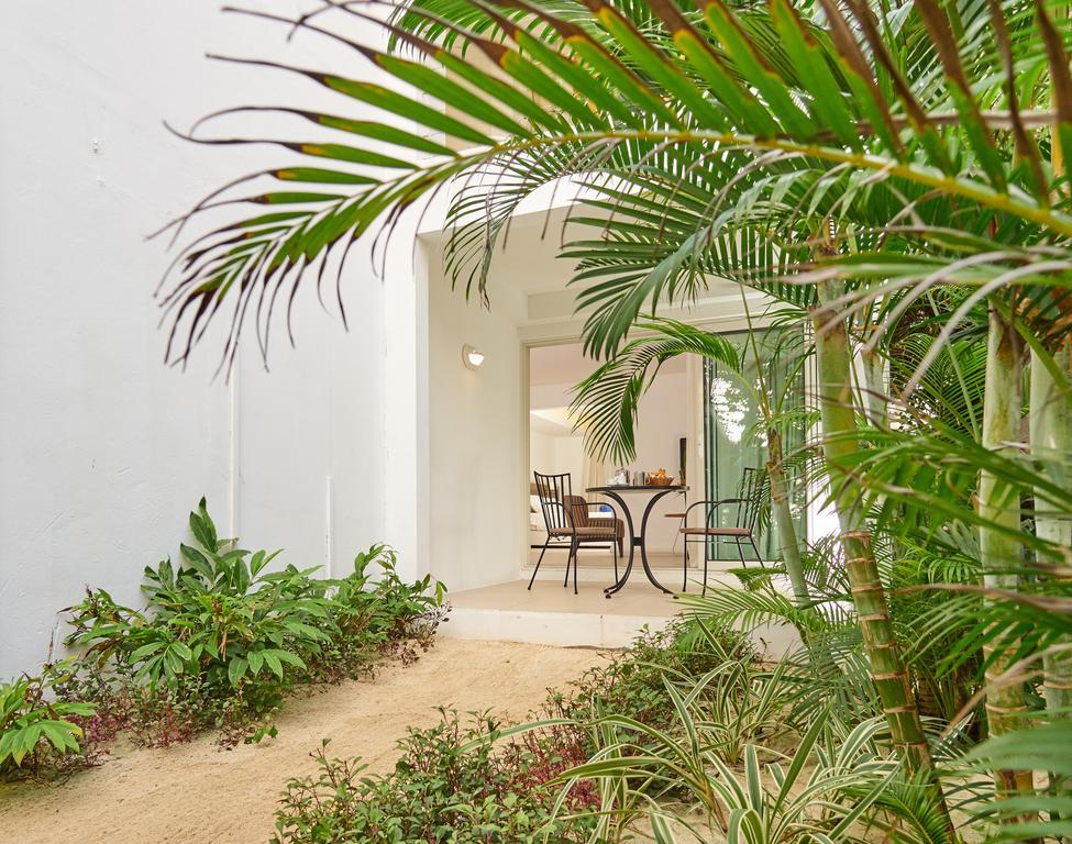 Le Beachclub Pereybere Beach Exterior foto