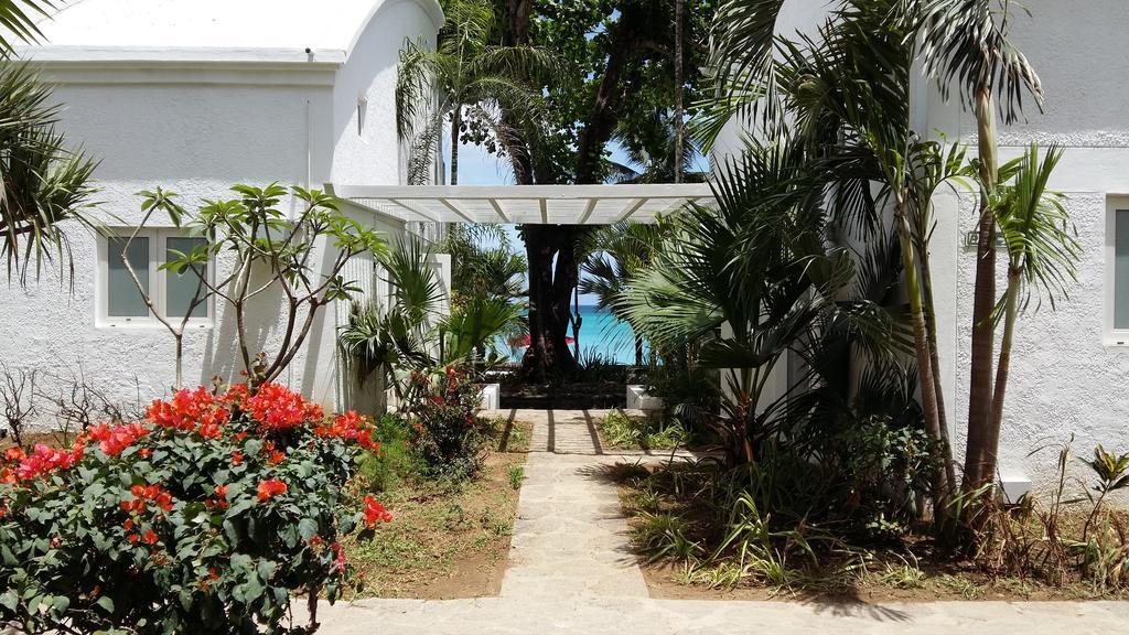 Le Beachclub Pereybere Beach Habitación foto