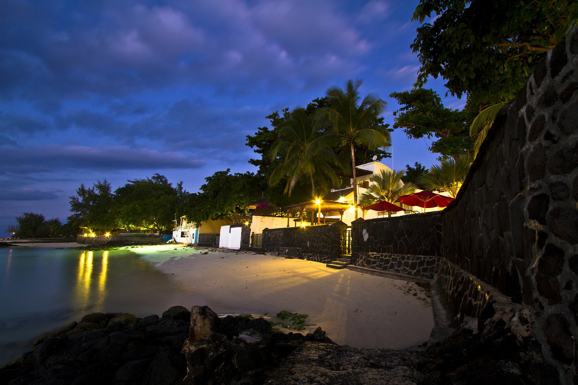 Le Beachclub Pereybere Beach Exterior foto
