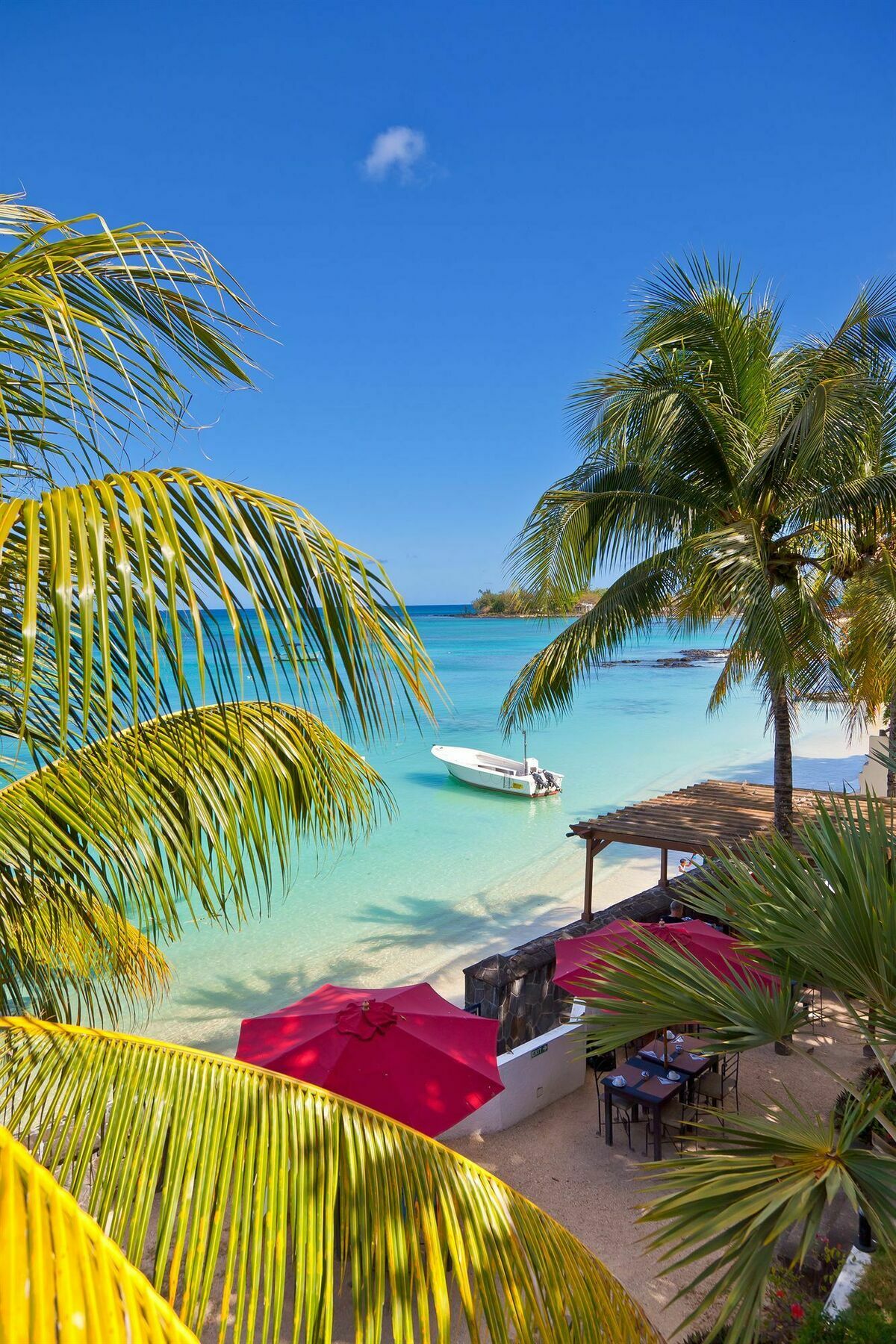 Le Beachclub Pereybere Beach Exterior foto