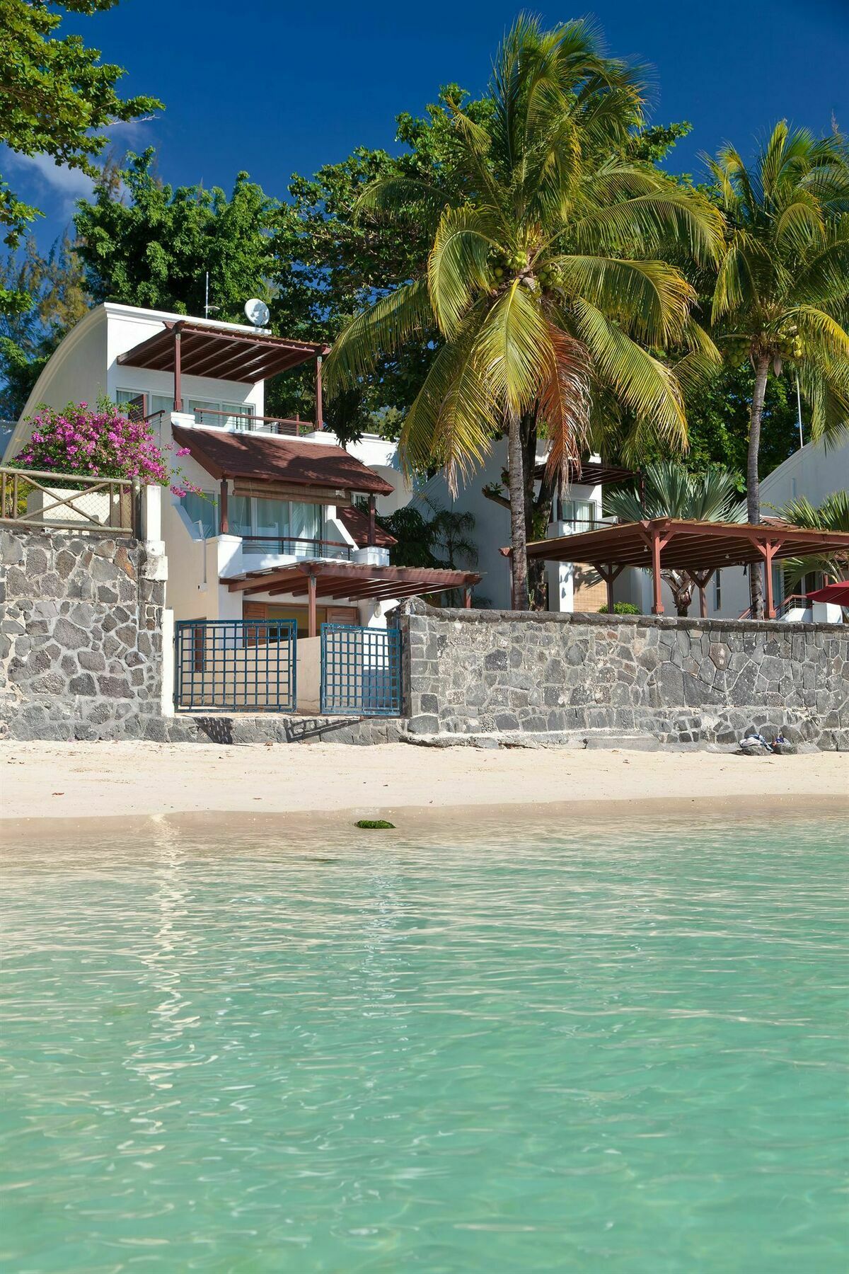 Le Beachclub Pereybere Beach Exterior foto