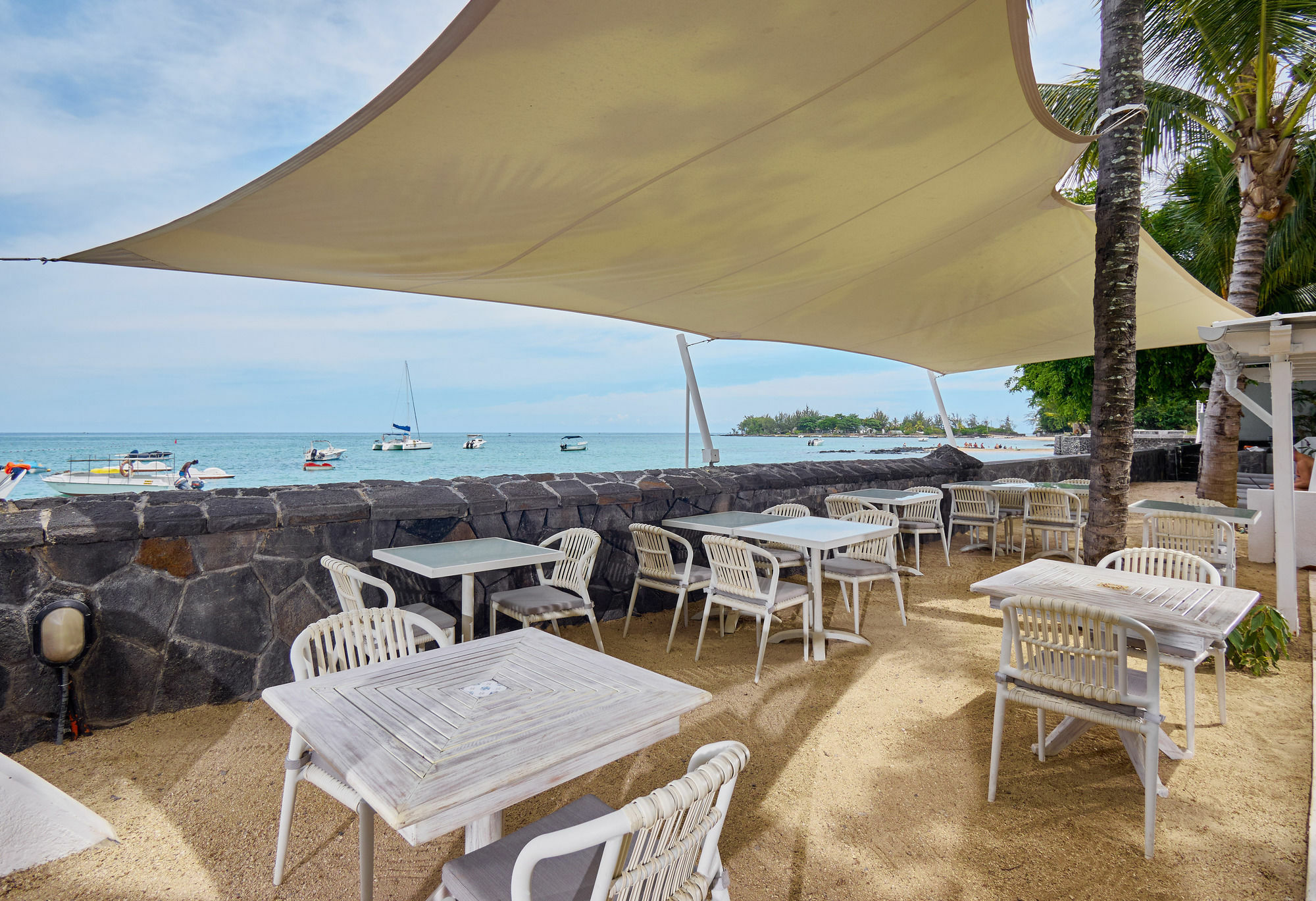 Le Beachclub Pereybere Beach Exterior foto